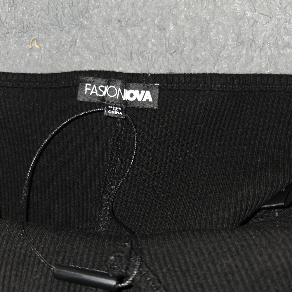 Fashion Nova Elegant Black Ribbed Top - Picture 5 of 6